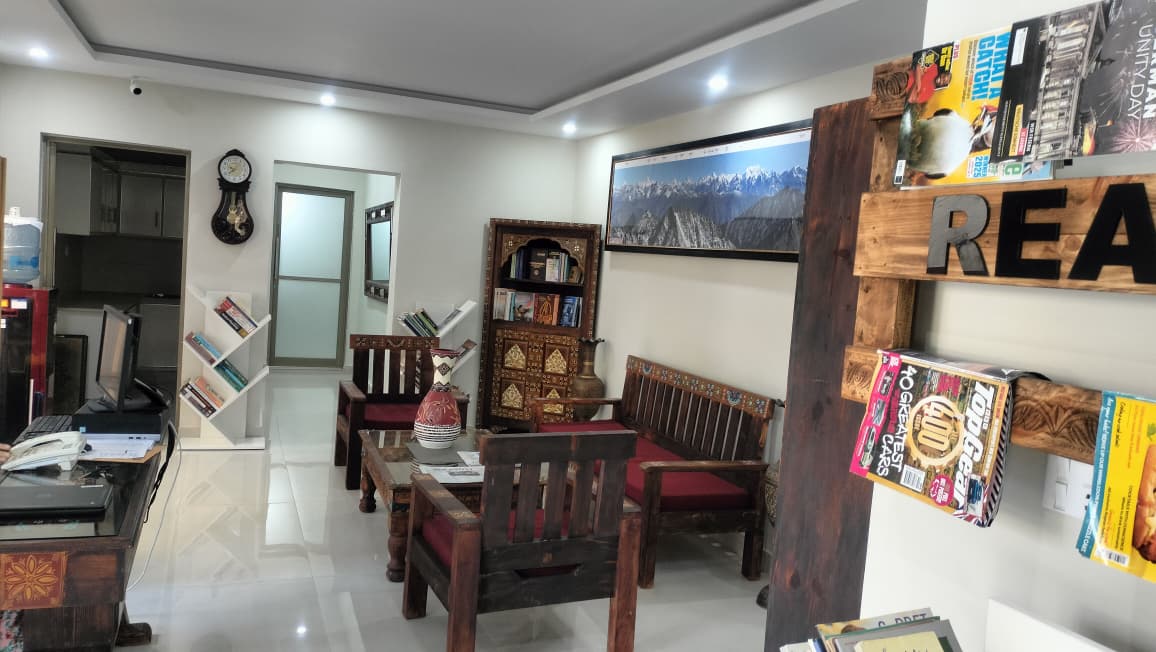 WhatsApp Image 2025-11-20 at 10.05.58