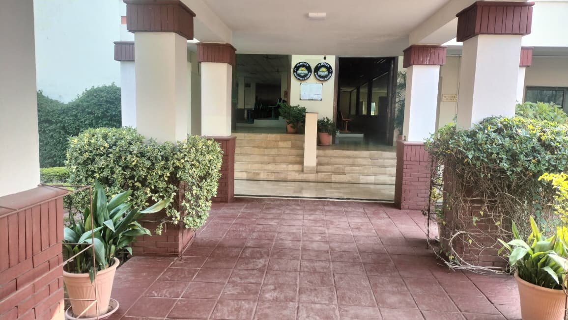 WhatsApp Image 2025-11-21 at 09.39.14 (1)